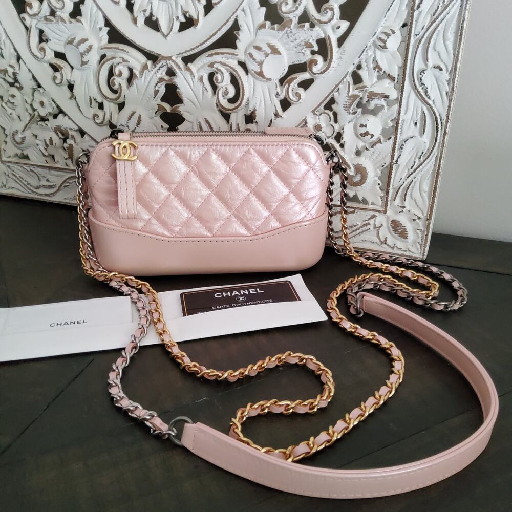 Chanel Gabrielle Clutch With Chain Iridescent Pink Quilted Lambskin Crossbody